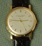 Vintage 18K IWC Schaffhausen manual wristwatch
